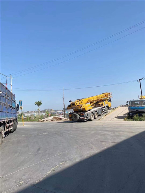 邯山区25吨吊车的租赁价格大概是多少？