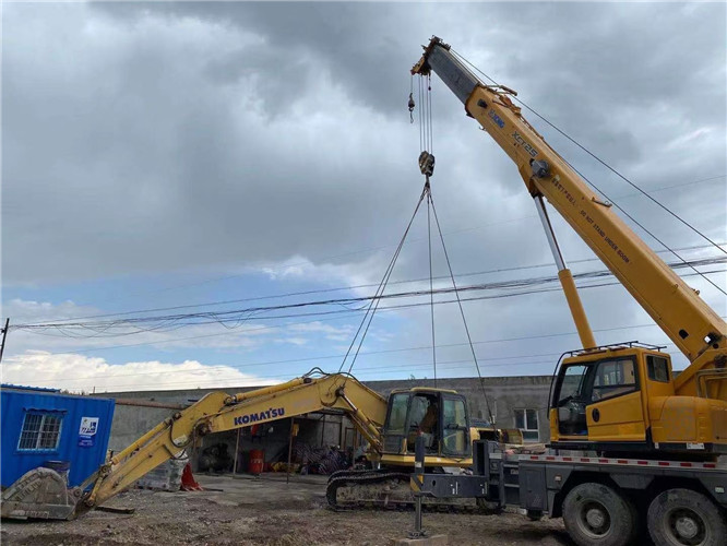 邯山区25吨吊车的工作半径是多少？